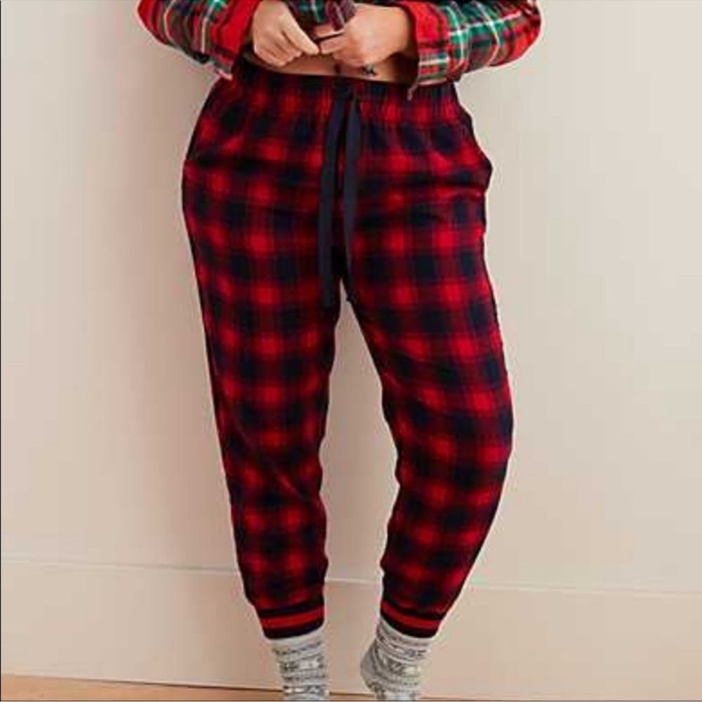 Aerie Red and Navy Blue Plaid Flannel Pajama Pants size Small LONG